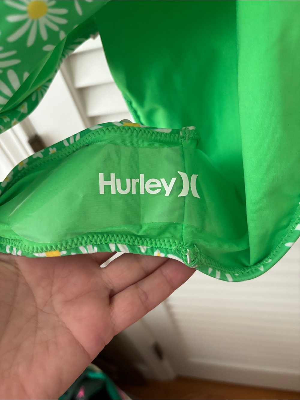 Hurley Green Daisy-Print One-Piece Swimsuit - Picture 3 of 6
